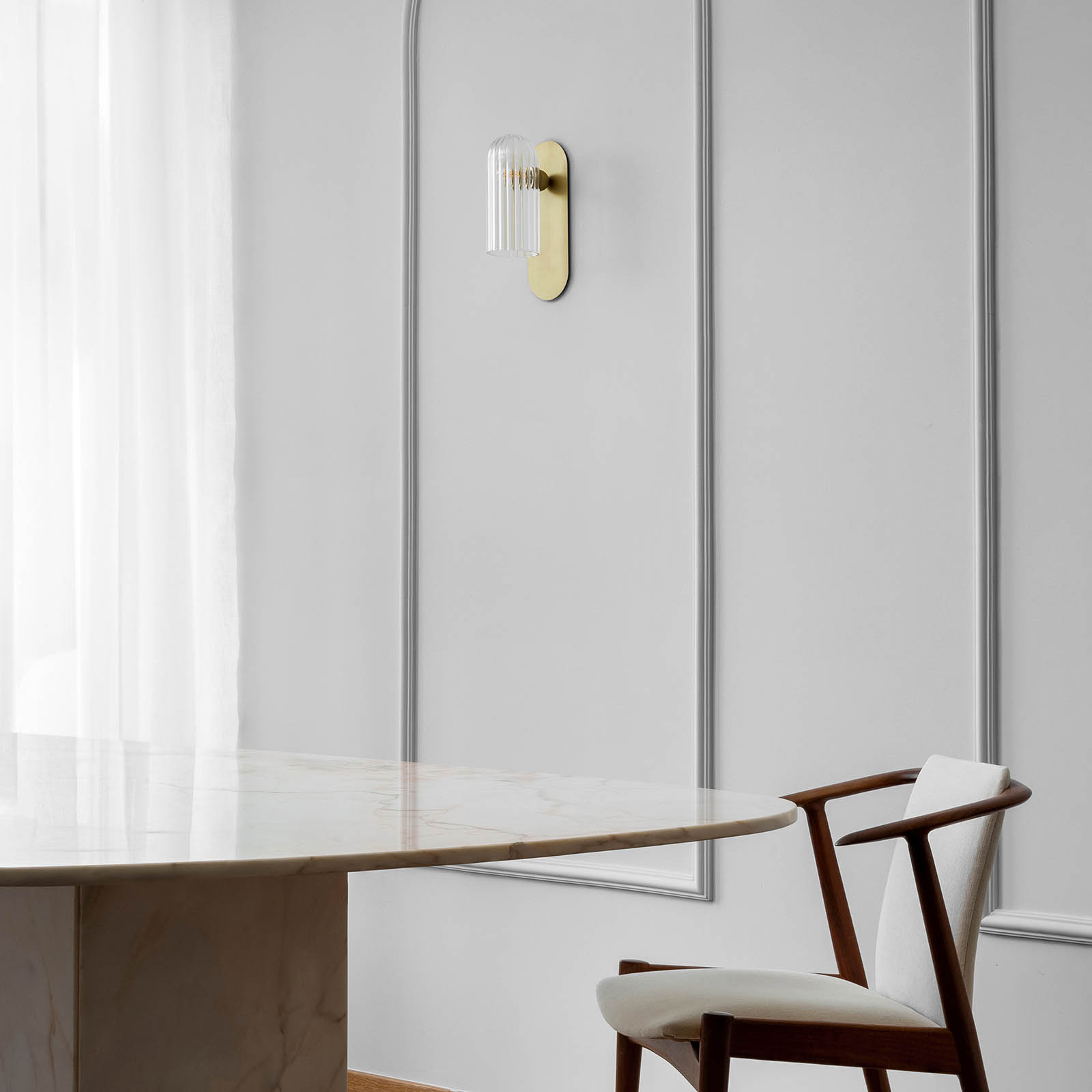 Design-Wandleuchte ODYSSEY PARIS mit geripptem Zylinderglas: Messing Poliert und patiniert