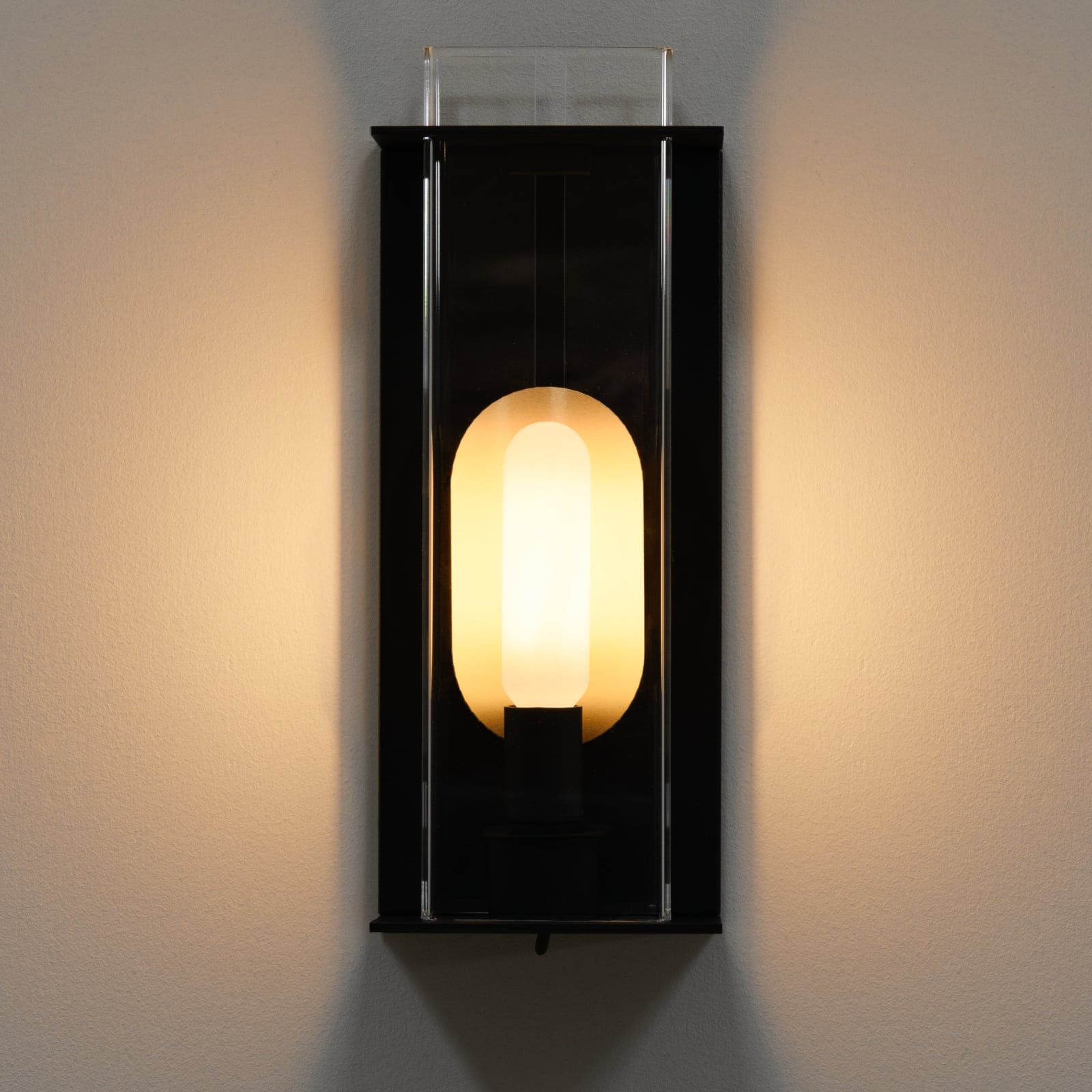 Compact Wall Light QUADRATUBE W2 with Coloured Reflector